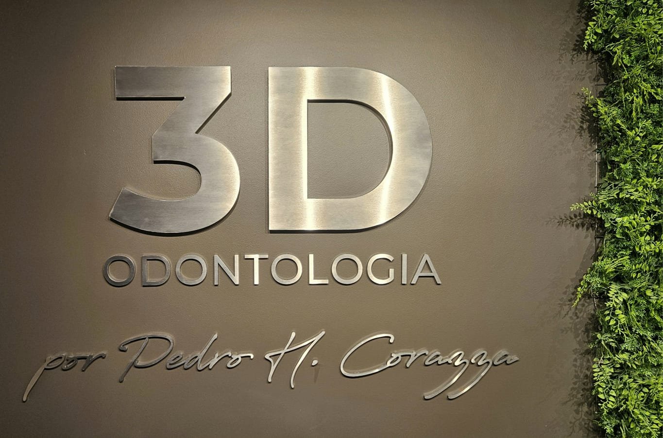 Interior da clínica PH Corazza 3D Odontologia